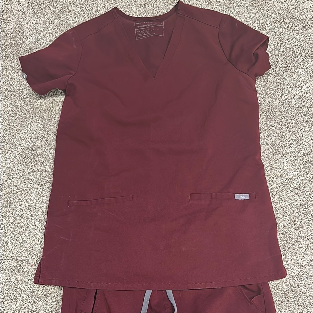 Figs Burgundy Scrub Set